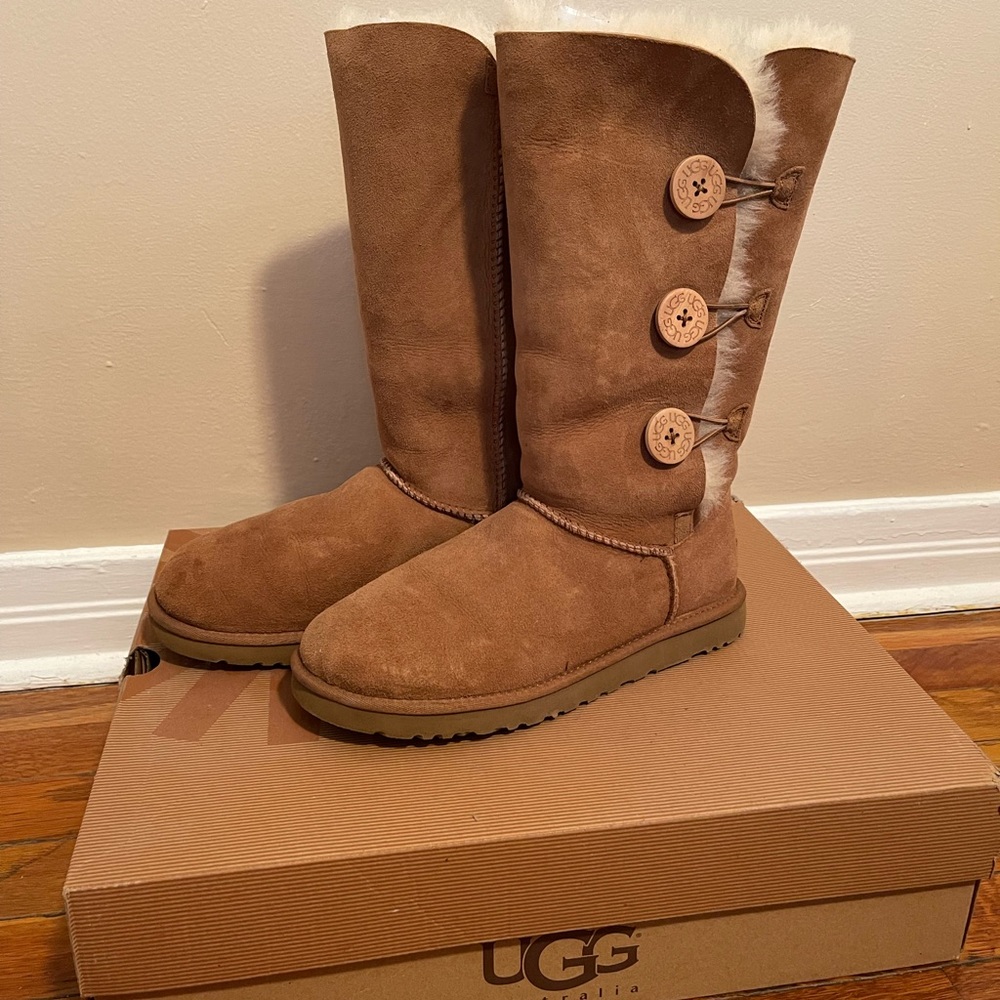 Brown Black UGG Bailey Boots